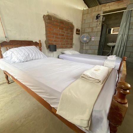 ריבאס Hostal Brisas Del Ometepe Habitacion 1 מראה חיצוני תמונה